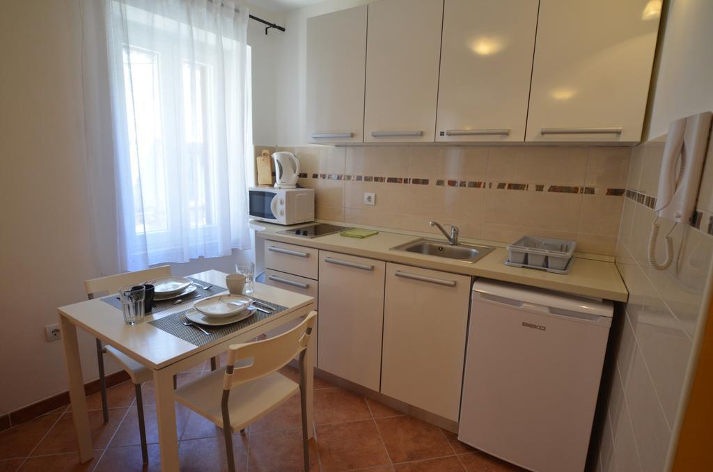 Apartment Casa Nova Ровінь Екстер'єр фото