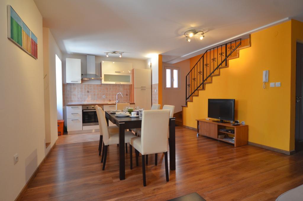 Apartment Casa Nova Ровінь Екстер'єр фото